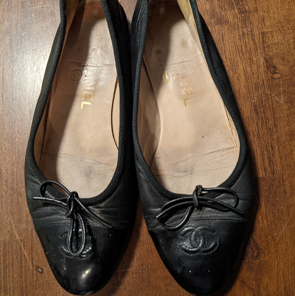 Black Chanel Flats